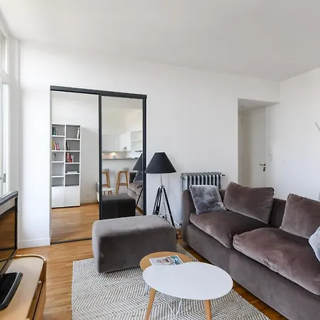 Апартаменты Superb Flat With Sea View In The Former Grand - Welkeys *